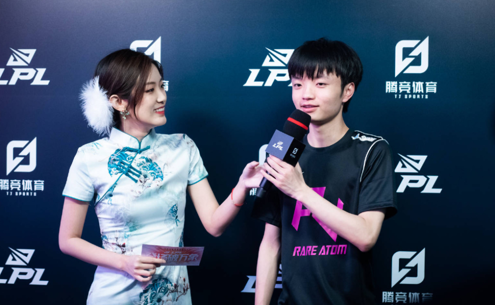 赛的一大亮 赛的一大亮