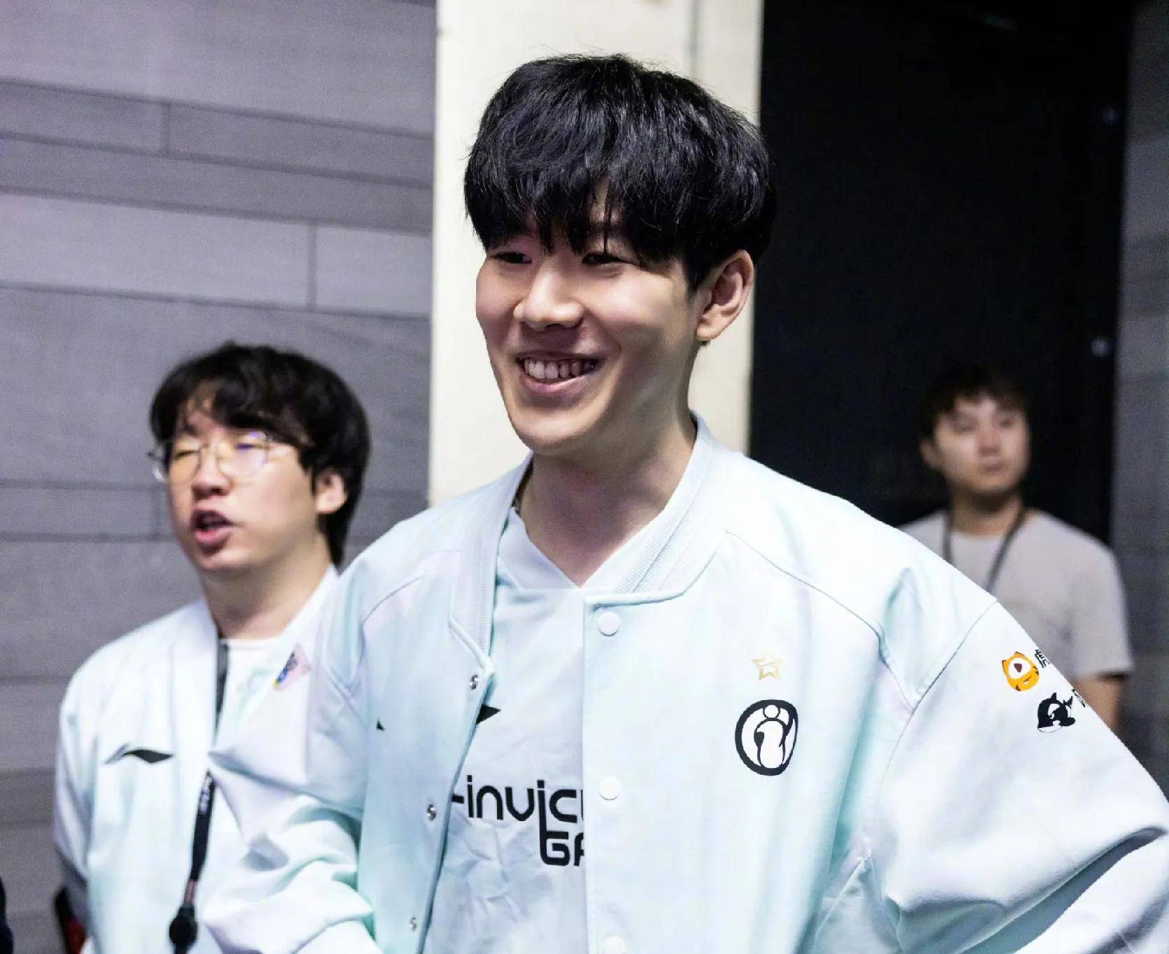 力的双重证 力的双重证